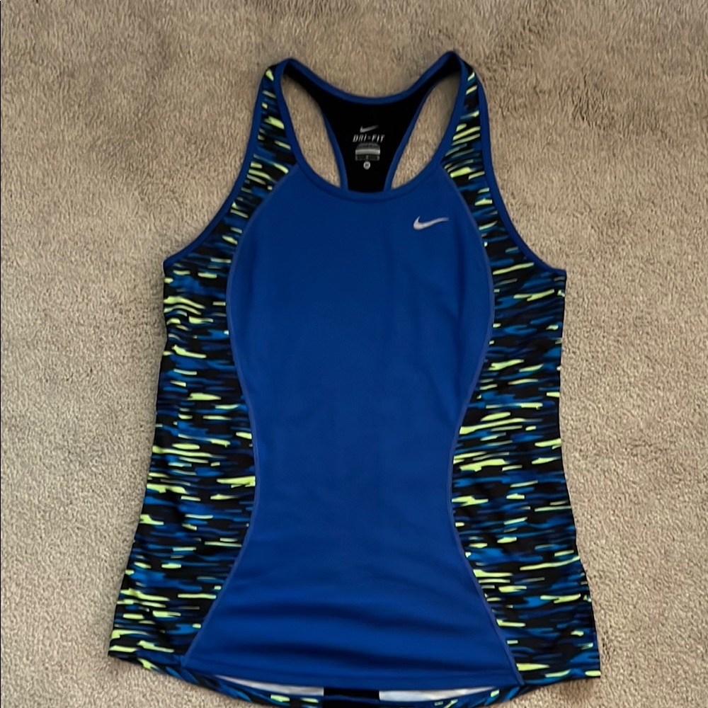 Nike Dri-Fit Razorback Tank Top- size Medium, EUC